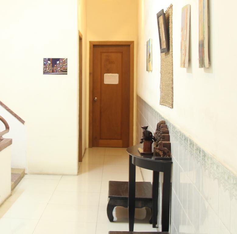 New Season Riverside Hotel Phnom Penh Exteriör bild